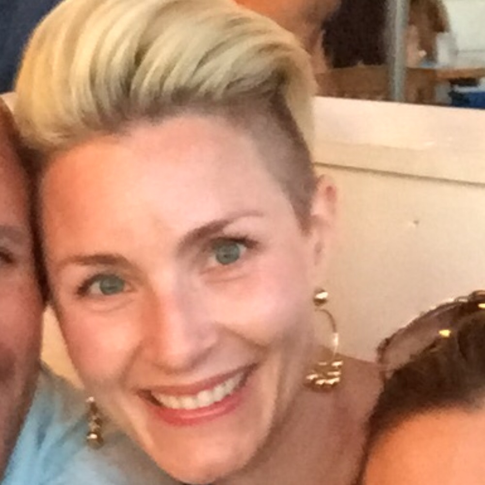 Meet your Posher, Elizabeth